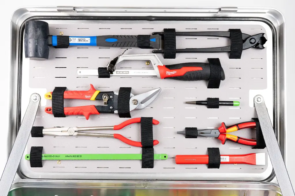 Box 9 Deckel (1 von 1).webp