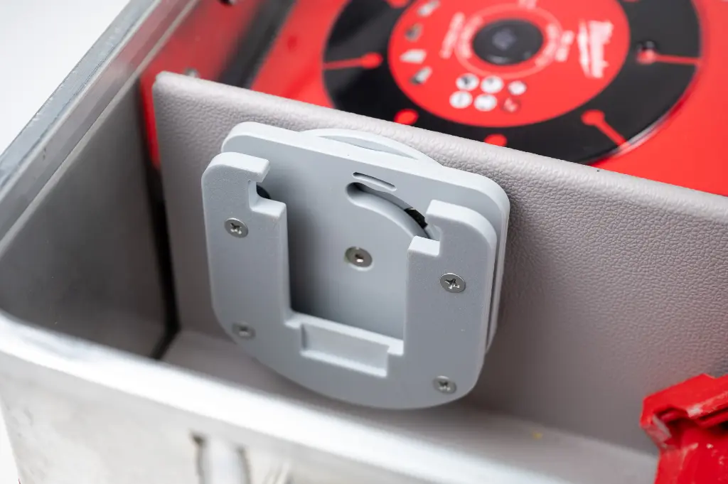 BOX 10 Akkuaufnahme Detail ohne-4976.webp